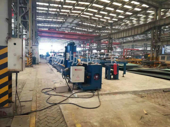 直角無梁銑邊機使用現(xiàn)場1